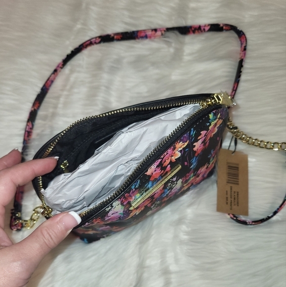 Pretty floral watercolor crossbody Steve Madden purse - Picture 6 of 10